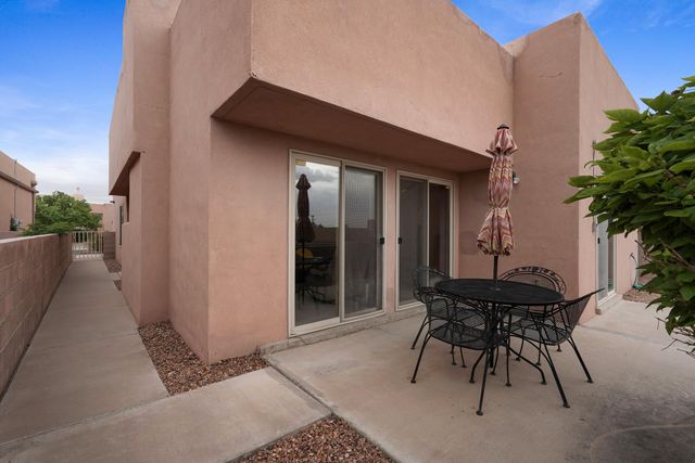 4424 Desert Lily Court SE, Rio Rancho, NM 87124