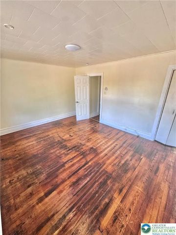 2518 West Tilghman Street, Allentown City, PA 18104