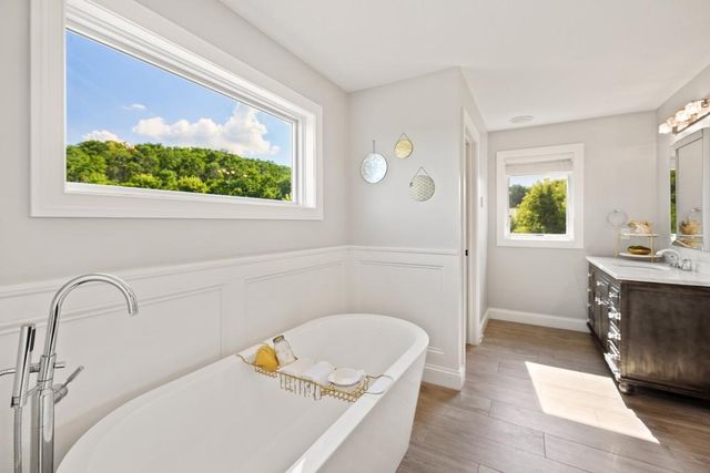 12403 Meadow Bluff Trail, Afton, MN 55001