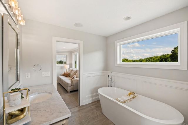 12403 Meadow Bluff Trail, Afton, MN 55001