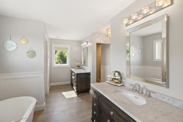 12403 Meadow Bluff Trail, Afton, MN 55001