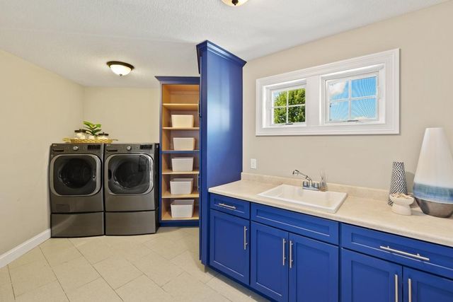 12403 Meadow Bluff Trail, Afton, MN 55001