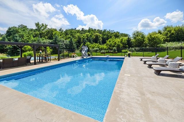 12403 Meadow Bluff Trail, Afton, MN 55001