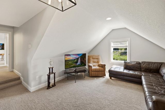 12403 Meadow Bluff Trail, Afton, MN 55001