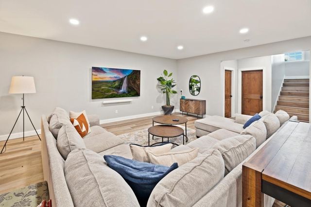 12403 Meadow Bluff Trail, Afton, MN 55001