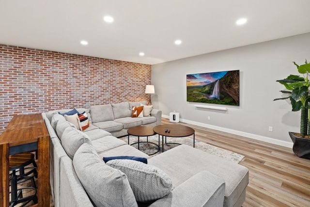 12403 Meadow Bluff Trail, Afton, MN 55001