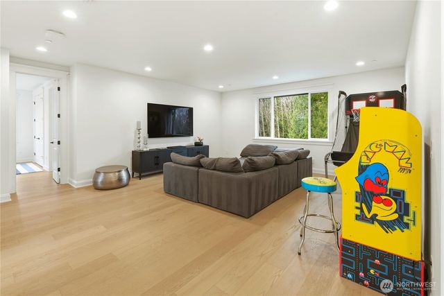 16242 NE 172nd Street, Woodinville, WA 98072