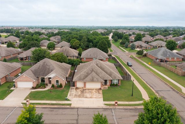 405 Bright Angel Trail, Edmond, OK 73003