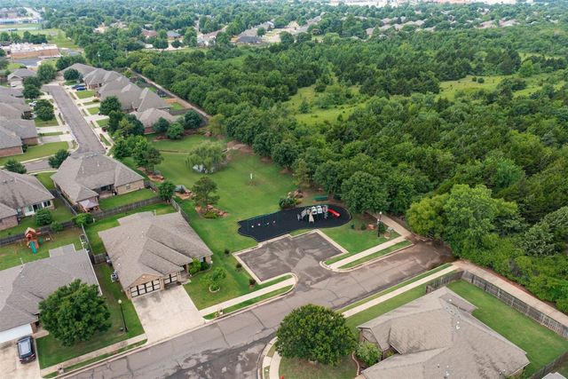 405 Bright Angel Trail, Edmond, OK 73003