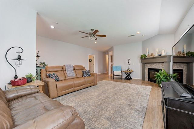 405 Bright Angel Trail, Edmond, OK 73003