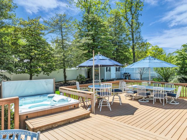 439 Monmouth Avenue, Pine Beach, NJ 08741