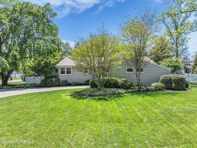 439 Monmouth Avenue, Pine Beach, NJ 08741