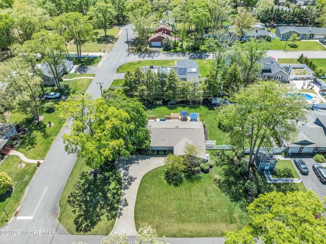 439 Monmouth Avenue, Pine Beach, NJ 08741