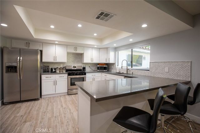73640 Joshua Tree, Palm Desert, CA 92260