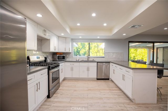 73640 Joshua Tree, Palm Desert, CA 92260