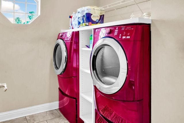 2136 Sardinia Court, Navarre, FL 32566