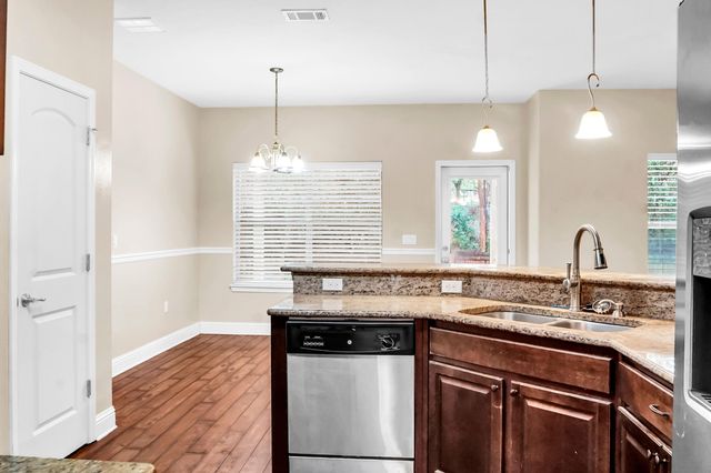 2136 Sardinia Court, Navarre, FL 32566