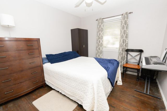 1632 military Road, Malvern, AR 72104