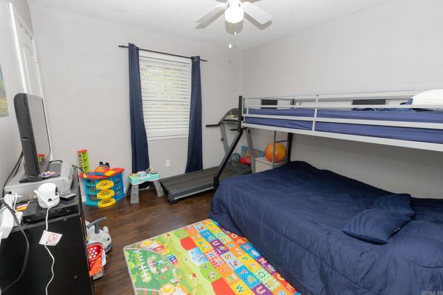 1632 military Road, Malvern, AR 72104