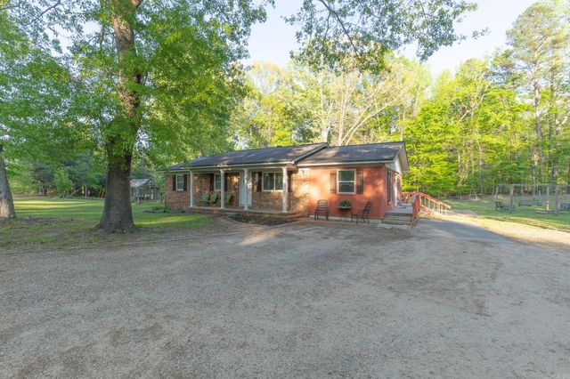 1632 military Road, Malvern, AR 72104