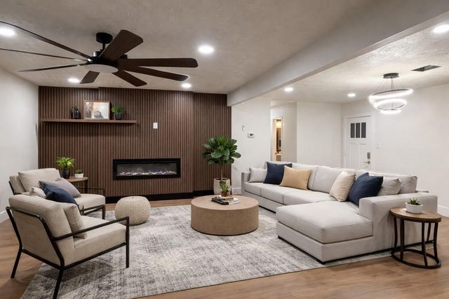 10042 Lazy Oaks Street, Houston, TX 77080