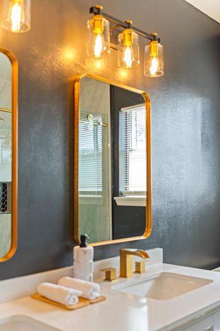 10042 Lazy Oaks Street, Houston, TX 77080