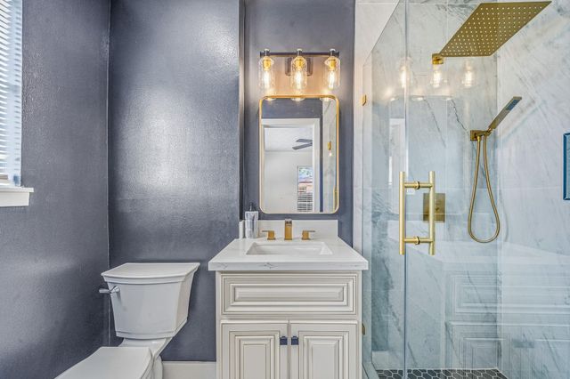 10042 Lazy Oaks Street, Houston, TX 77080