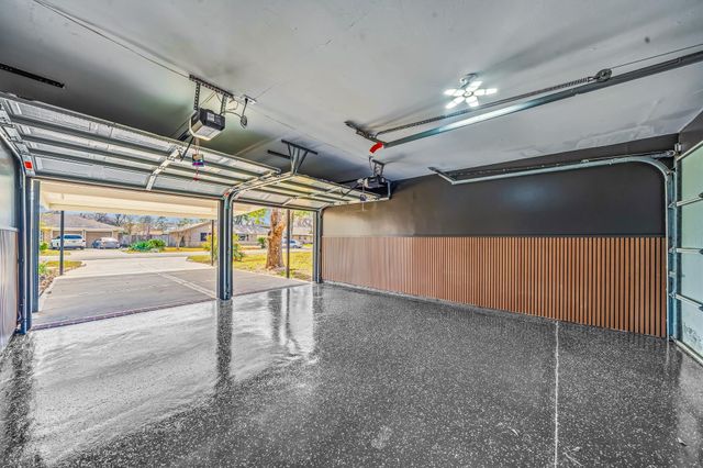 10042 Lazy Oaks Street, Houston, TX 77080