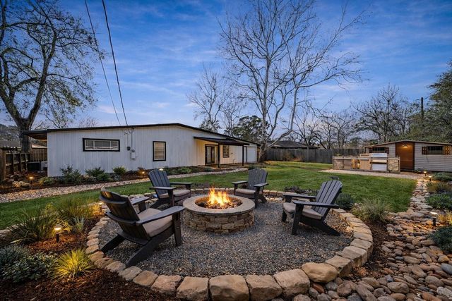 10042 Lazy Oaks Street, Houston, TX 77080