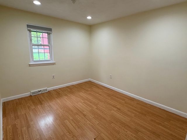 280 Elm St 33, Marlborough, MA 01752