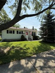 79 Frederick Road, Tonawanda, NY 14150