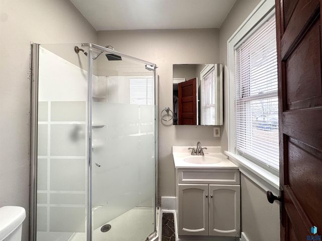 829 N Van Eps Ave Avenue, Sioux Falls, SD 57103