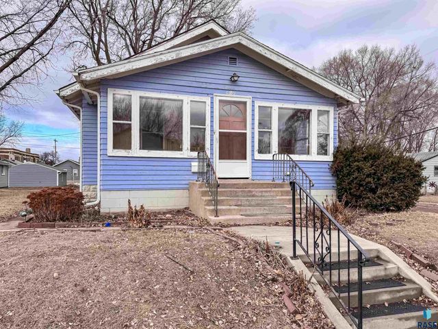 829 N Van Eps Ave Avenue, Sioux Falls, SD 57103