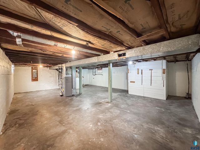 829 N Van Eps Ave Avenue, Sioux Falls, SD 57103