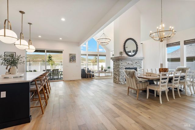 13697 N Sage Grouse Way, Boise, ID 83714