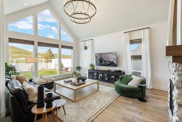 13697 N Sage Grouse Way, Boise, ID 83714