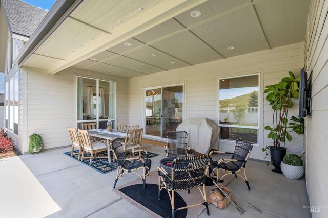 13697 N Sage Grouse Way, Boise, ID 83714