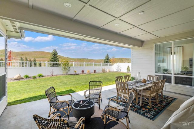13697 N Sage Grouse Way, Boise, ID 83714