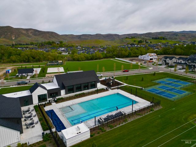 13697 N Sage Grouse Way, Boise, ID 83714