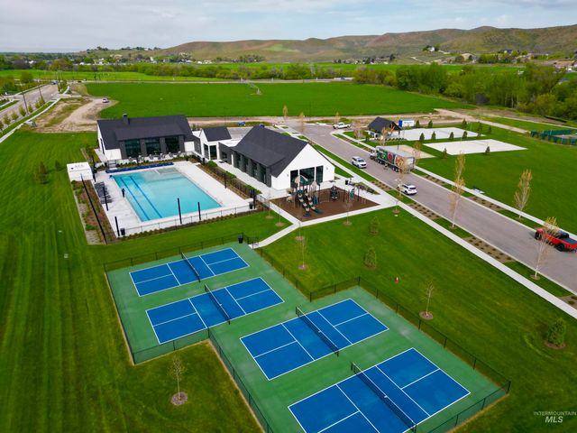 13697 N Sage Grouse Way, Boise, ID 83714