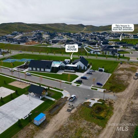 13697 N Sage Grouse Way, Boise, ID 83714