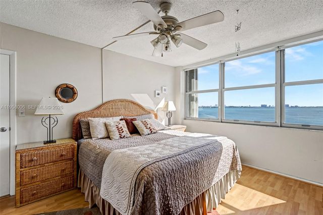 11930 N Bayshore Dr 606, North Miami, FL 33181