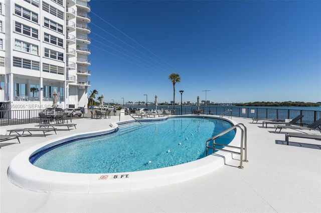 11930 N Bayshore Dr 606, North Miami, FL 33181