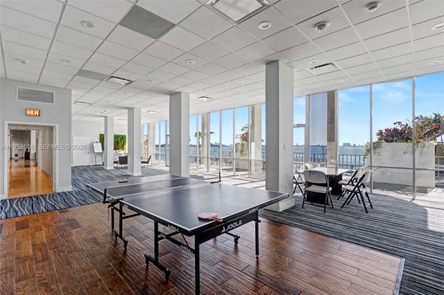 11930 N Bayshore Dr 606, North Miami, FL 33181