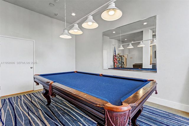 11930 N Bayshore Dr 606, North Miami, FL 33181