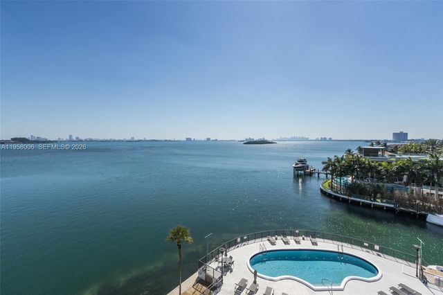 11930 N Bayshore Dr 606, North Miami, FL 33181