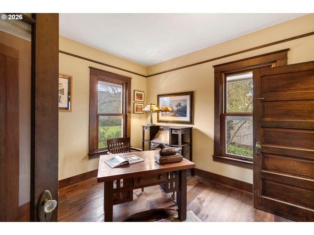 615 Nw TERRITORIAL Rd, Canby, OR 97013