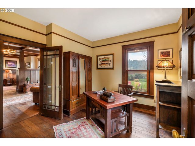 615 Nw TERRITORIAL Rd, Canby, OR 97013