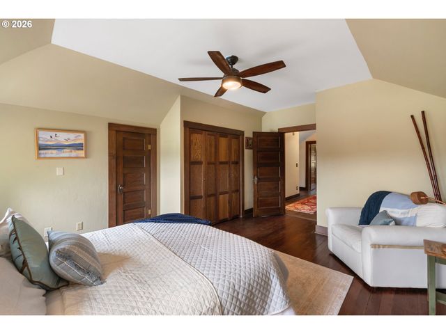 615 Nw TERRITORIAL Rd, Canby, OR 97013