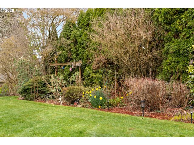 615 Nw TERRITORIAL Rd, Canby, OR 97013